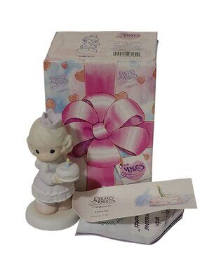 Precious Moments Little Moments Figurine "Birthday Wishes With Hugs & Kisses"